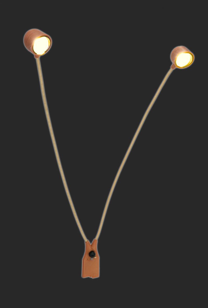 Felicity: Autonome Lampe mit 2 Köpfen für breite Tafeln